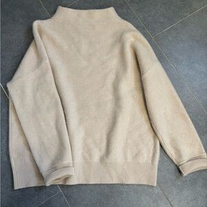 Beautiful cashmere sweater